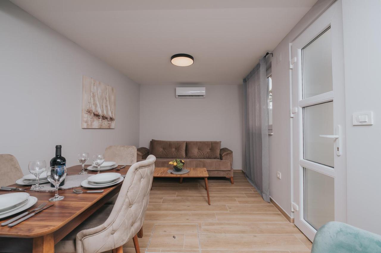 Apartments Virgine Maria I バスカ エクステリア 写真