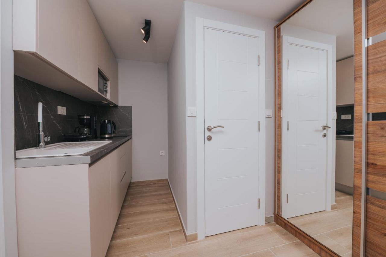 Apartments Virgine Maria I バスカ エクステリア 写真