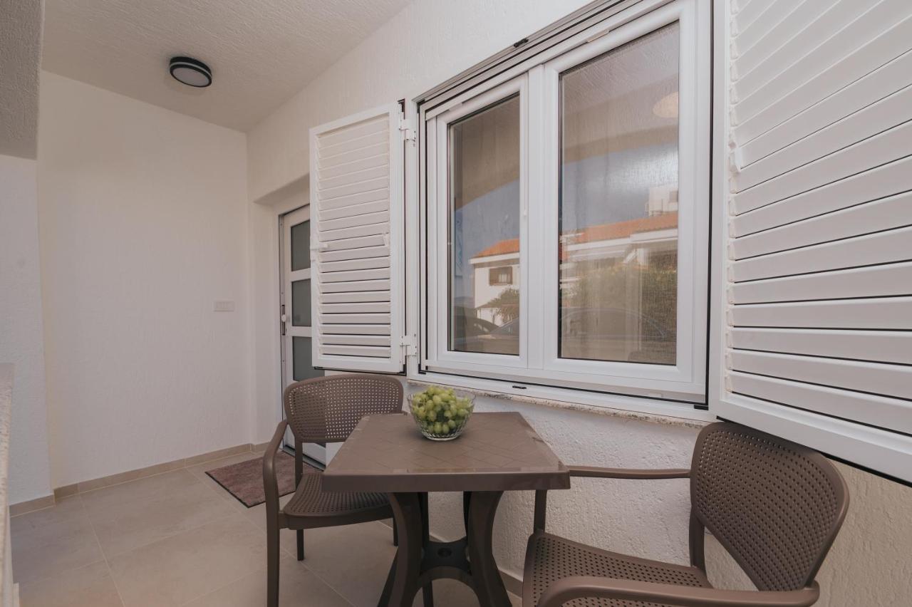 Apartments Virgine Maria I バスカ エクステリア 写真