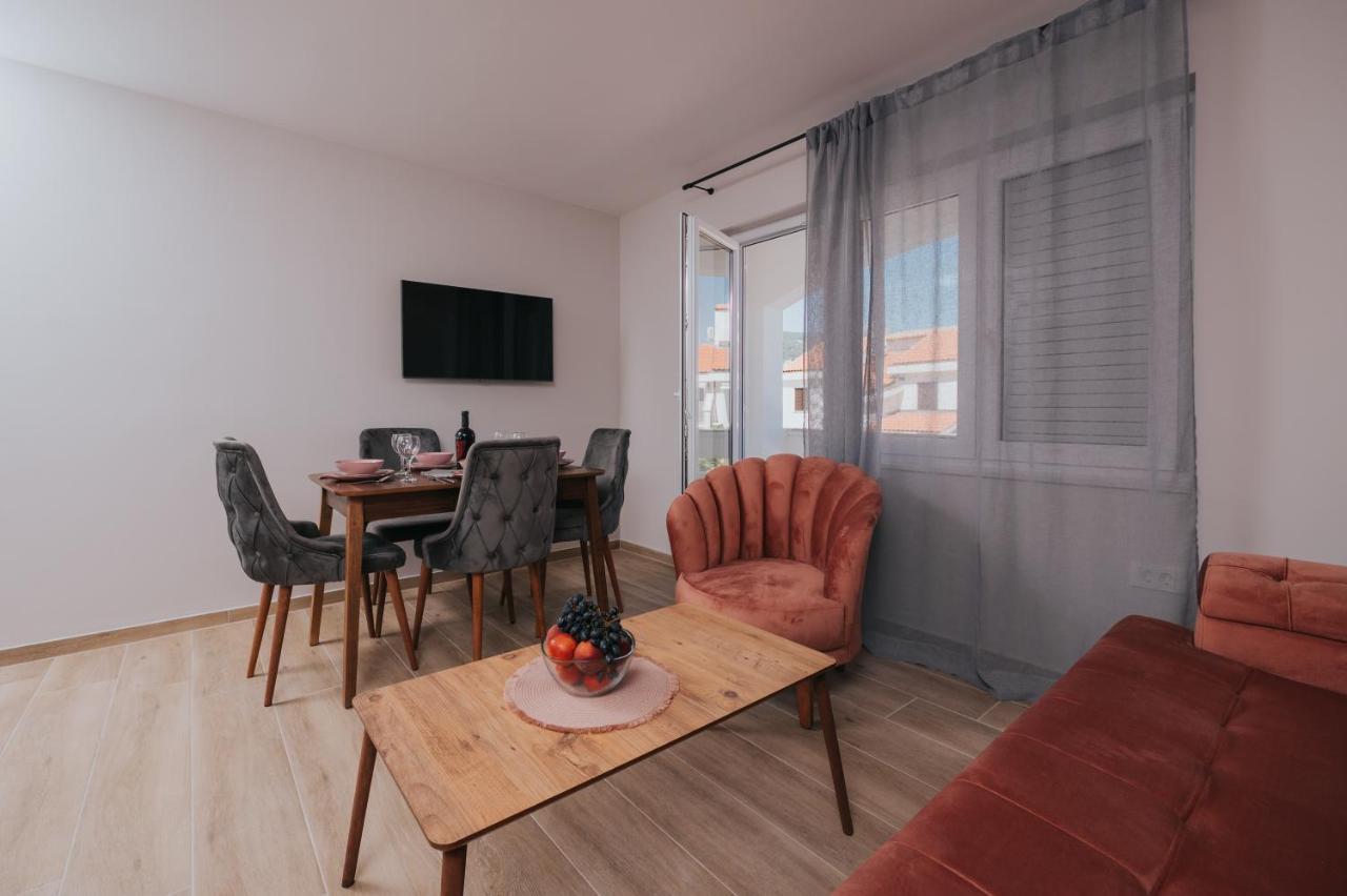 Apartments Virgine Maria I バスカ エクステリア 写真