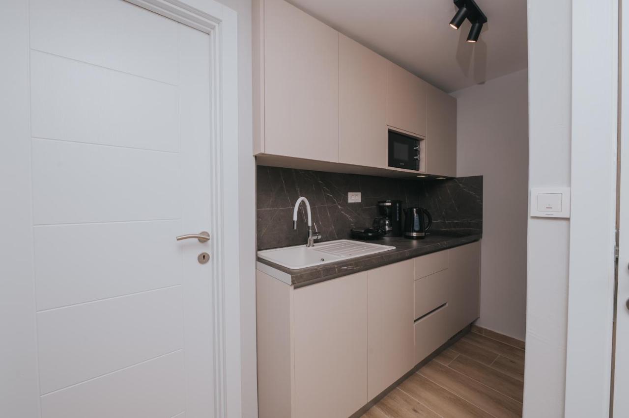 Apartments Virgine Maria I バスカ エクステリア 写真